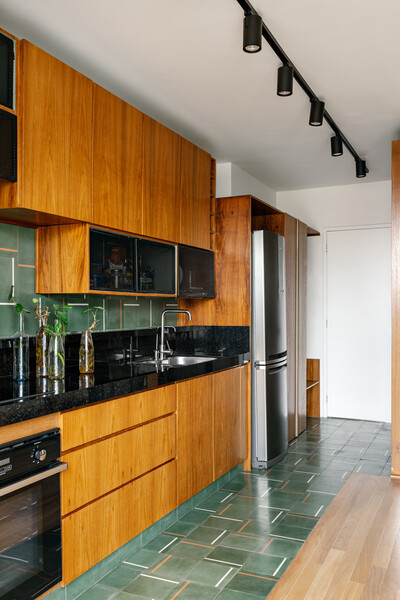 Ultra-compact apartment with versatile custom-made carpentry furniture.