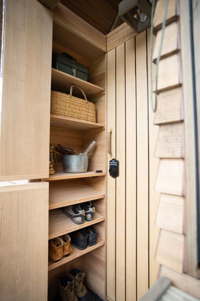 The interior of the home is entirely finished in knotless Japanese cedar, which is relatively resistant against twisting, warping, and fungal infestation.