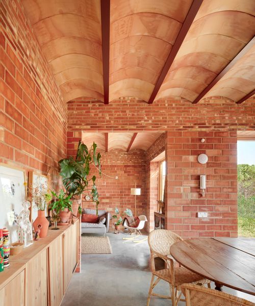 Lofty <i>Volta catalan</i> ceilings run throughout the house.